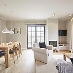 Reetland Am - Premium Reetdachvilla Mit 3 Schlafzimmern, Sauna Und Kamin E18 Ferienhaus Dranske