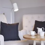 Reetland Am - Premium Reetdachvilla Mit 3 Schlafzimmern, Sauna Und Kamin E18 Ferienhaus