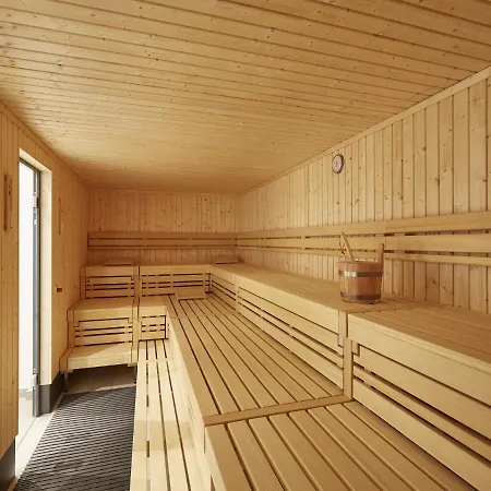 Reetland Am - Premium Reetdachvilla Mit 3 Schlafzimmern, Sauna Und Kamin E18 Dranske