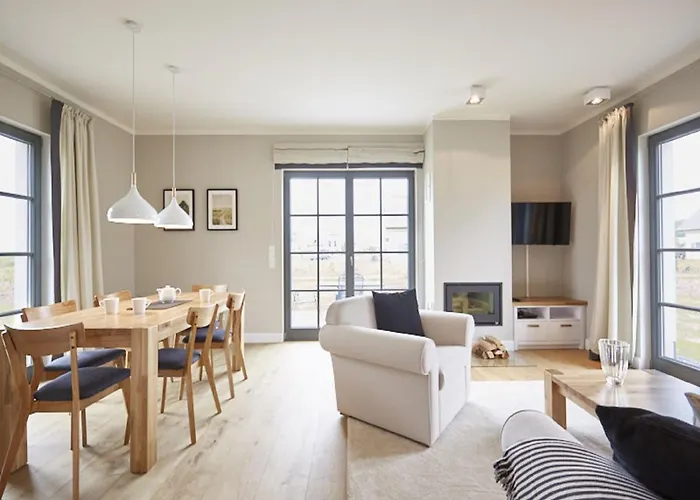 Reetland Am - Premium Reetdachvilla Mit 3 Schlafzimmern, Sauna Und Kamin E18 بيت للعطل درانسكي