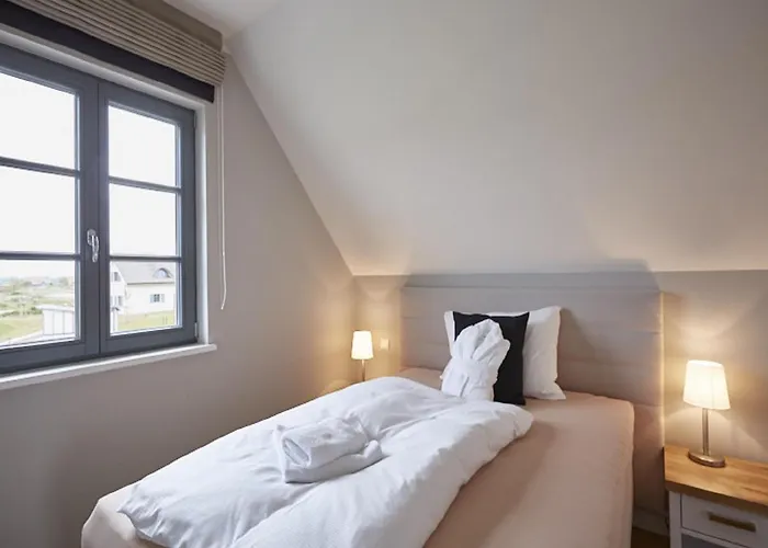 Reetland Am - Premium Reetdachvilla Mit 3 Schlafzimmern, Sauna Und Kamin E18 *